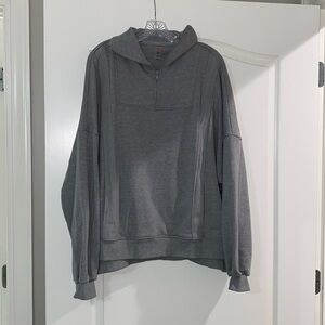Woman’s gray quarter zip long sleeve mono b brand pullover size L